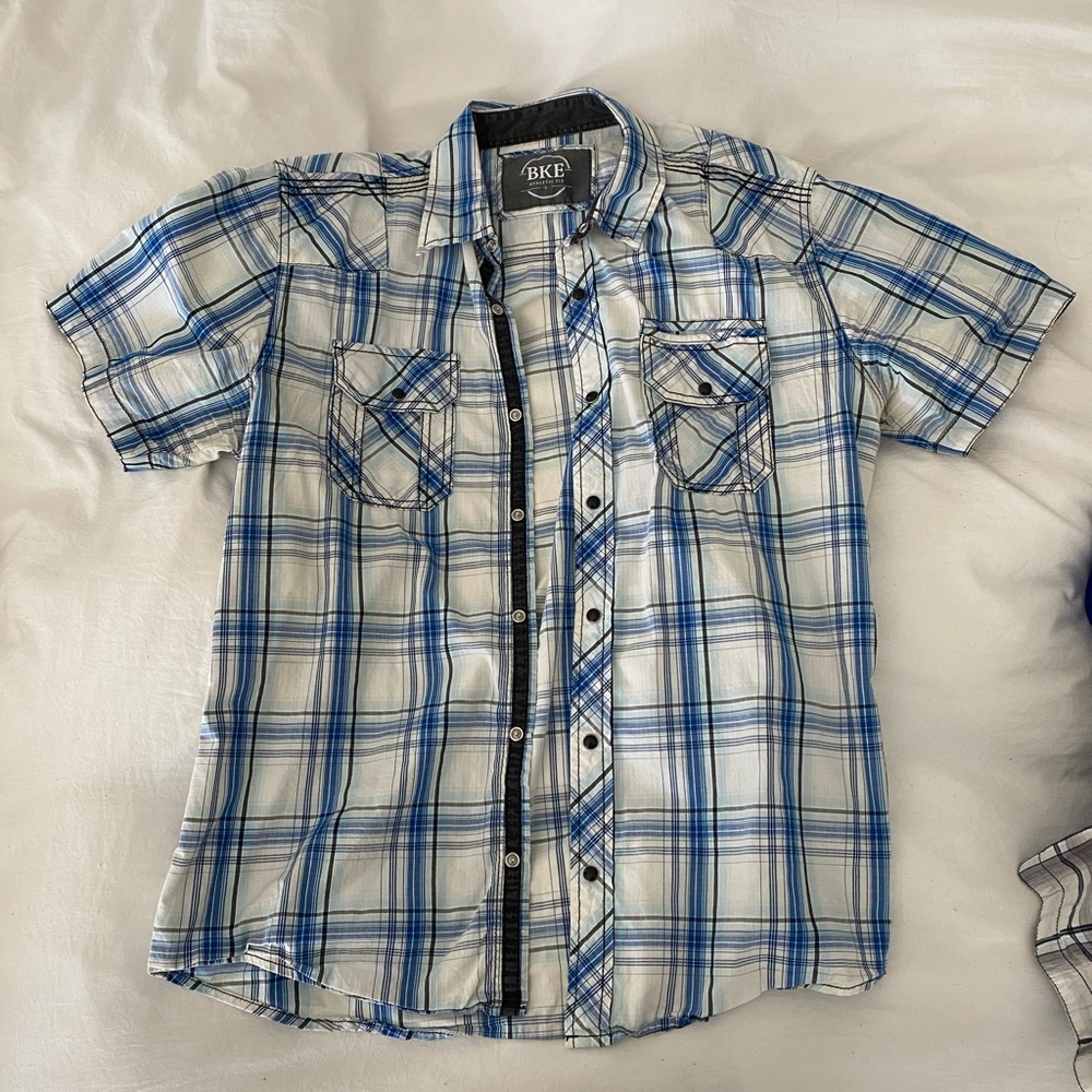 Men’s Flannel shortsleeved button down